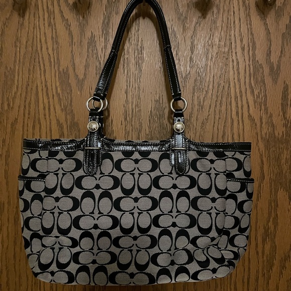 Coach Black Tote with Signature Pattern - Picture 2 of 3